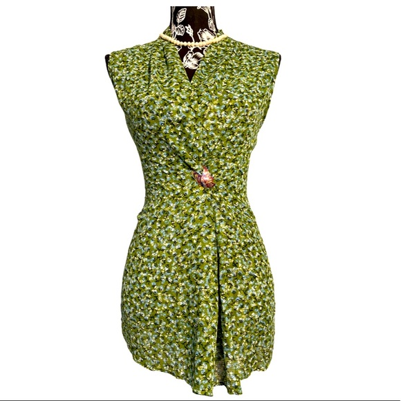 Grandma’s Fashion Pro Tip!! Feat: BROOCHES!! - Picture 9 of 15